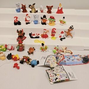Kinder Suprise Christmas Mini Figure Set
